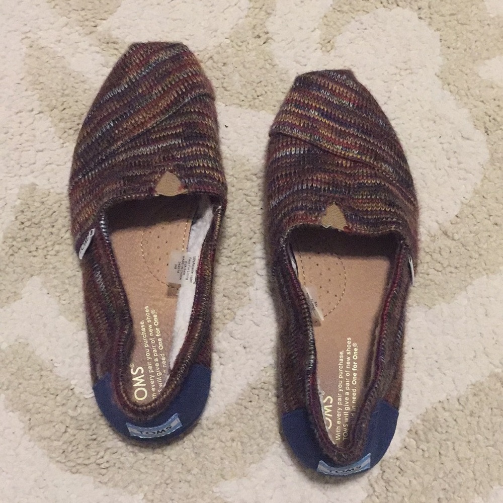 Like New Toms Slippers
